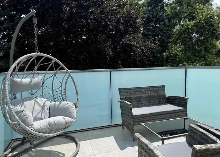 Apartamento Rooftop With Balcony & Free Parking